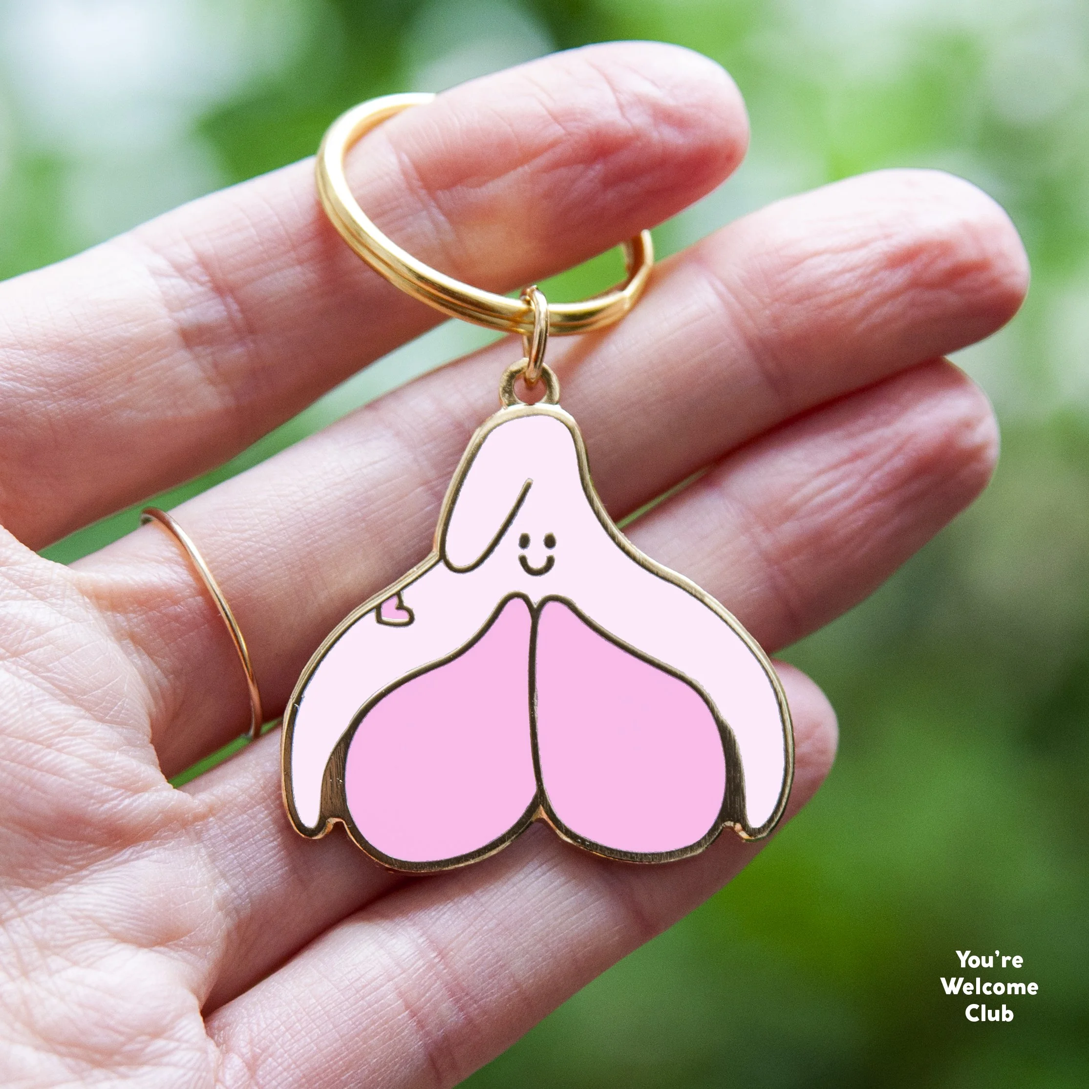 【ひろ】 Clitoris ピンクゴールド Keyring • Happy Clitoris — The Vulva Gallery